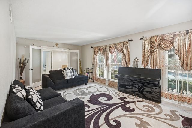 3407 Prince George, San Antonio, TX 78230