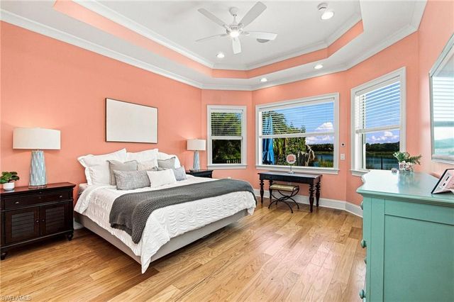 5047 Andros DR, Naples, FL 34113