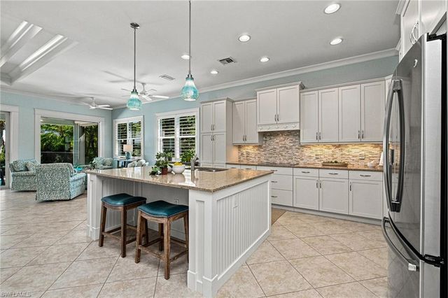 5047 Andros DR, Naples, FL 34113