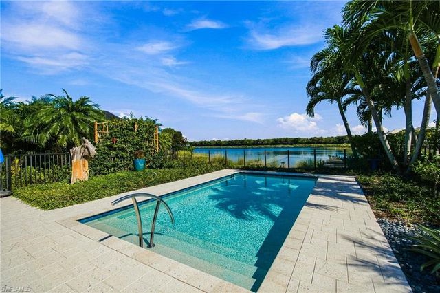 5047 Andros DR, Naples, FL 34113