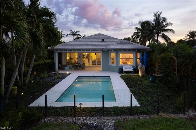 5047 Andros DR, Naples, FL 34113