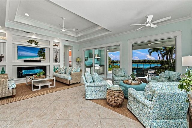 5047 Andros DR, Naples, FL 34113