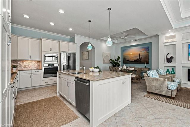 5047 Andros DR, Naples, FL 34113