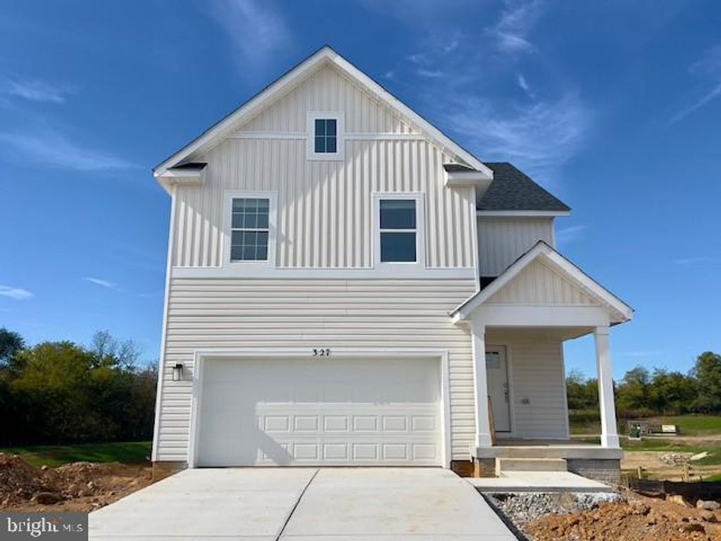 327 ECLIPSE ST, Charles Town, WV 25414
