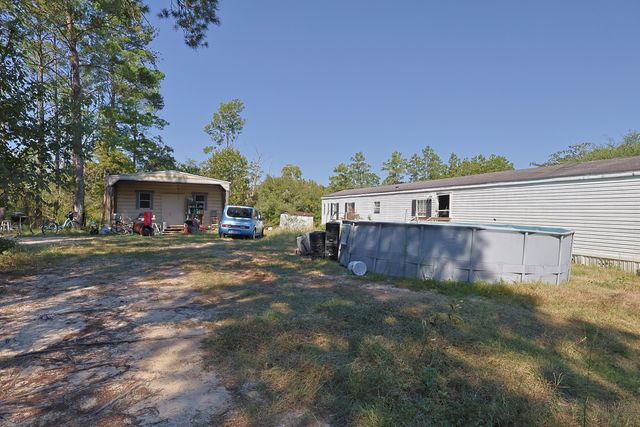 3524 J W Hollington Road, Freeport, FL 32439