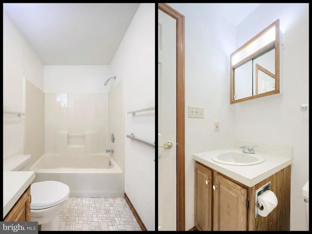 2874 SPARROW DR, York, PA 17408