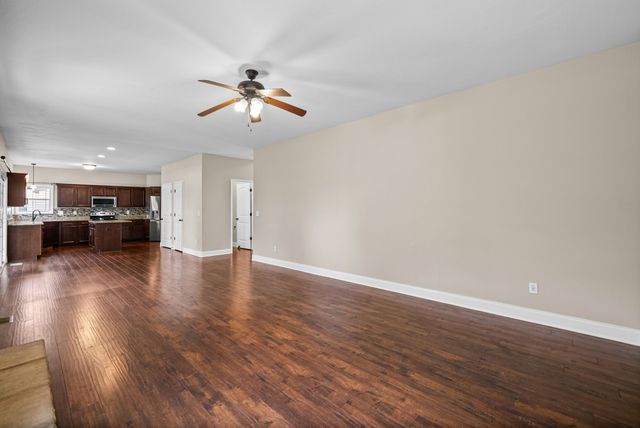 1272 Brigade Dr, Clarksville, TN 37043