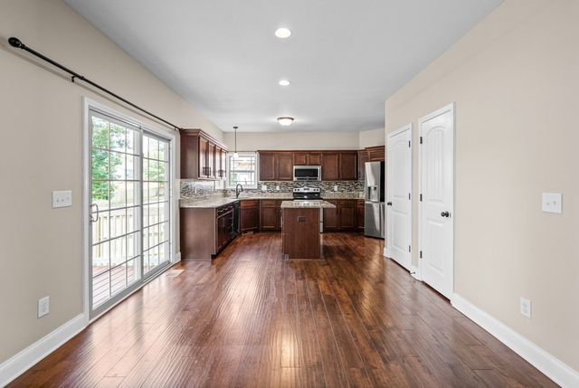 1272 Brigade Dr, Clarksville, TN 37043