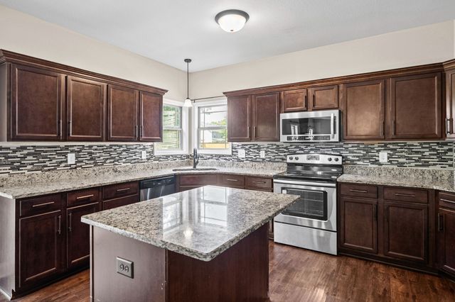 1272 Brigade Dr, Clarksville, TN 37043