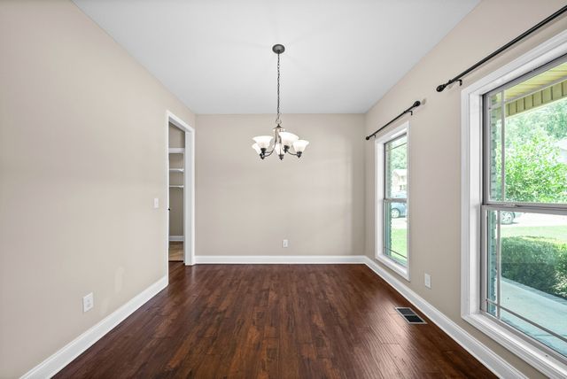 1272 Brigade Dr, Clarksville, TN 37043
