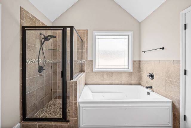 1272 Brigade Dr, Clarksville, TN 37043