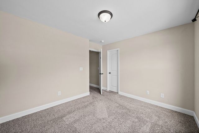 1272 Brigade Dr, Clarksville, TN 37043