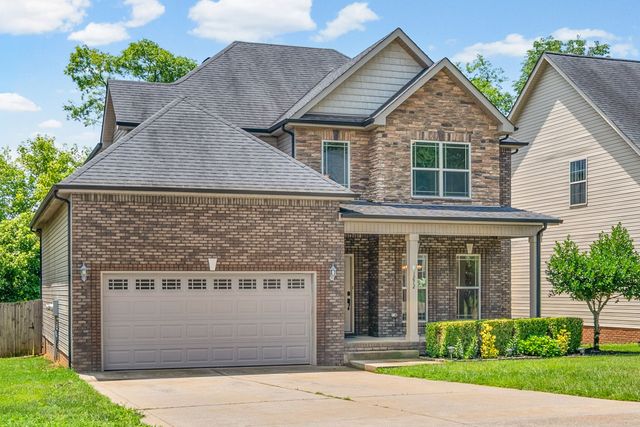 1272 Brigade Dr, Clarksville, TN 37043