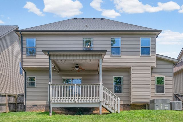 1272 Brigade Dr, Clarksville, TN 37043