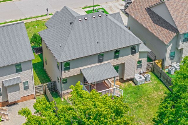 1272 Brigade Dr, Clarksville, TN 37043
