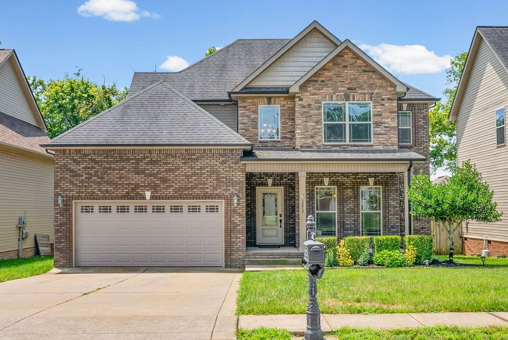 1272 Brigade Dr, Clarksville, TN 37043