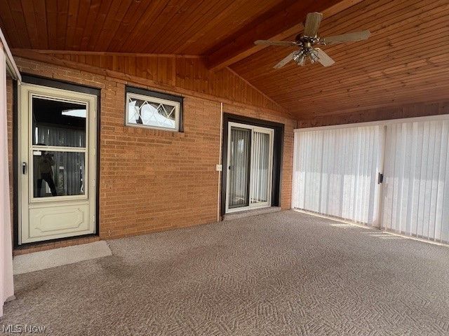 1124 Valley Drive NW, North Canton, OH 44720