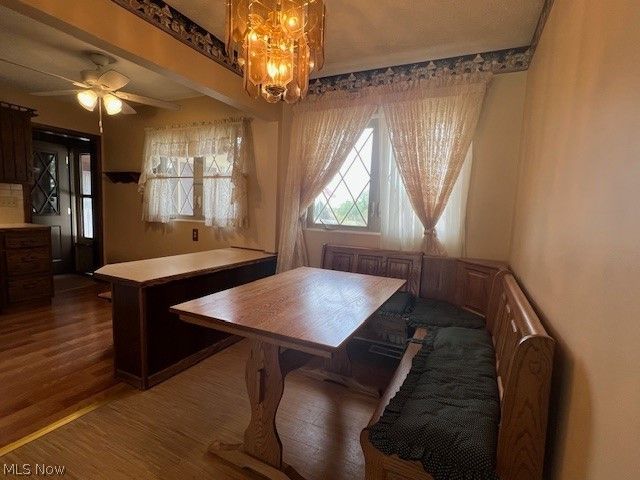 1124 Valley Drive NW, North Canton, OH 44720