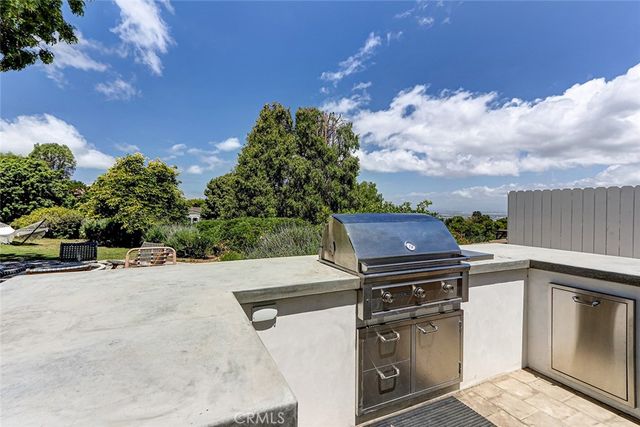 27427 Sunnyridge Road, Palos Verdes Peninsula, CA 90274