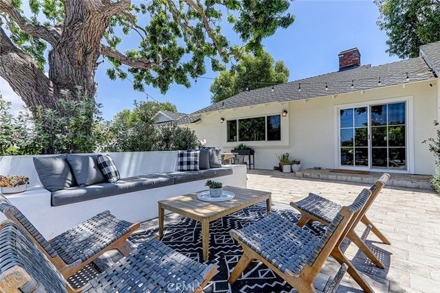 27427 Sunnyridge Road, Palos Verdes Peninsula, CA 90274