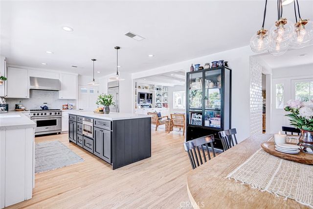 27427 Sunnyridge Road, Palos Verdes Peninsula, CA 90274