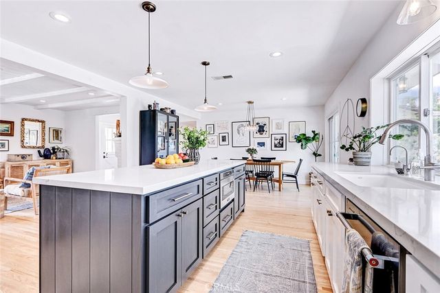 27427 Sunnyridge Road, Palos Verdes Peninsula, CA 90274