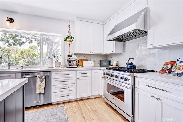 27427 Sunnyridge Road, Palos Verdes Peninsula, CA 90274