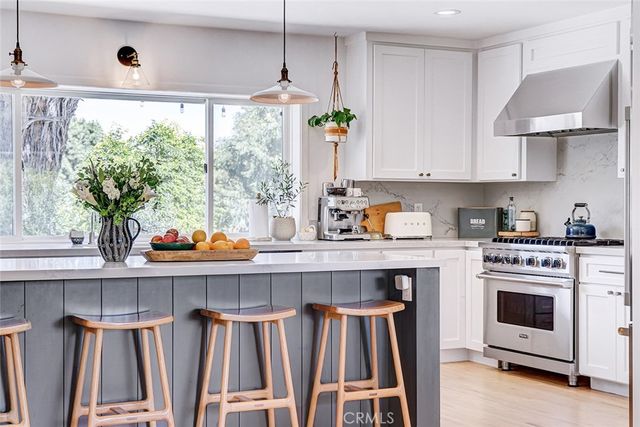 27427 Sunnyridge Road, Palos Verdes Peninsula, CA 90274