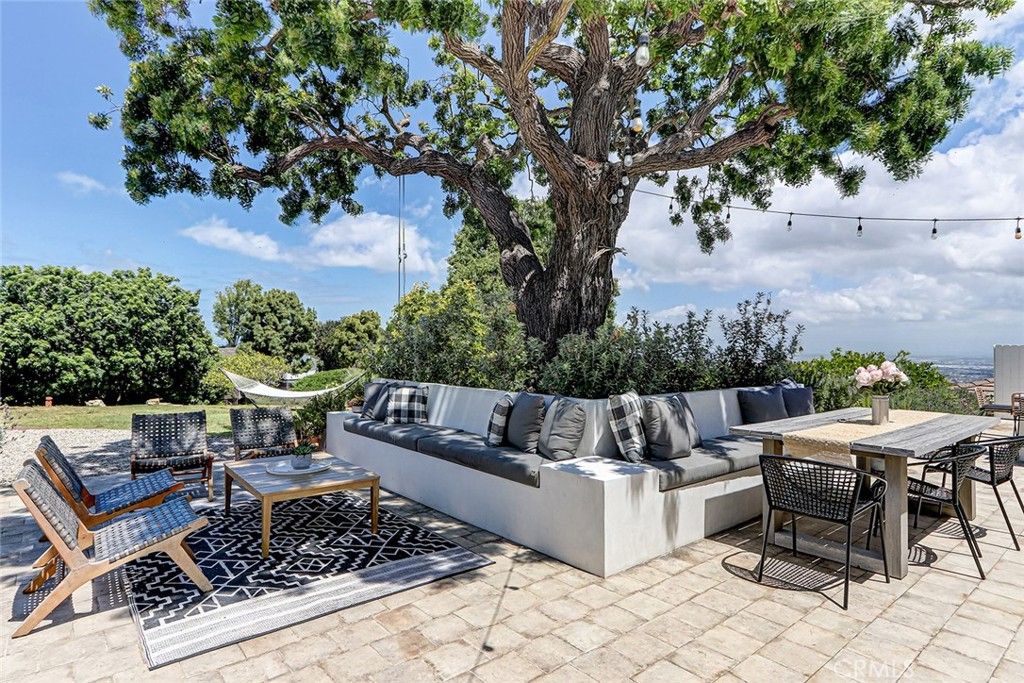 Image 19 of property listing at 27427 Sunnyridge Road, Palos Verdes Peninsula, CA 90274