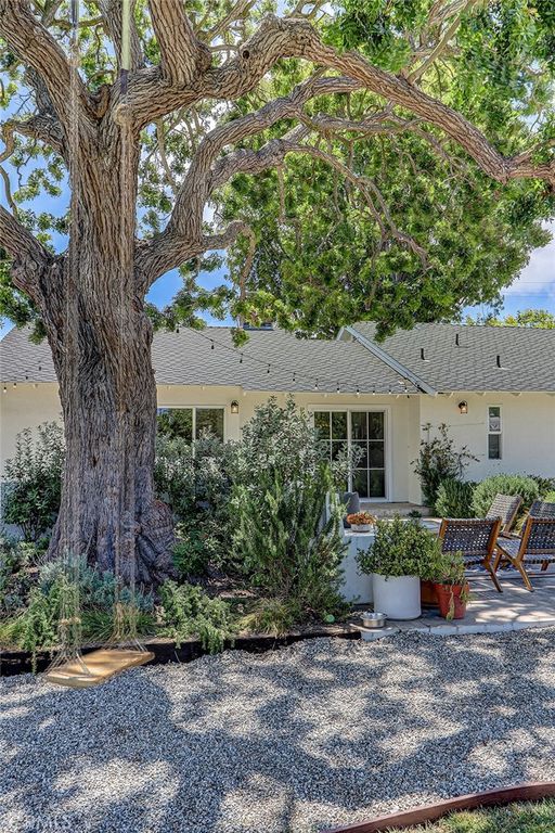Image 20 of property listing at 27427 Sunnyridge Road, Palos Verdes Peninsula, CA 90274