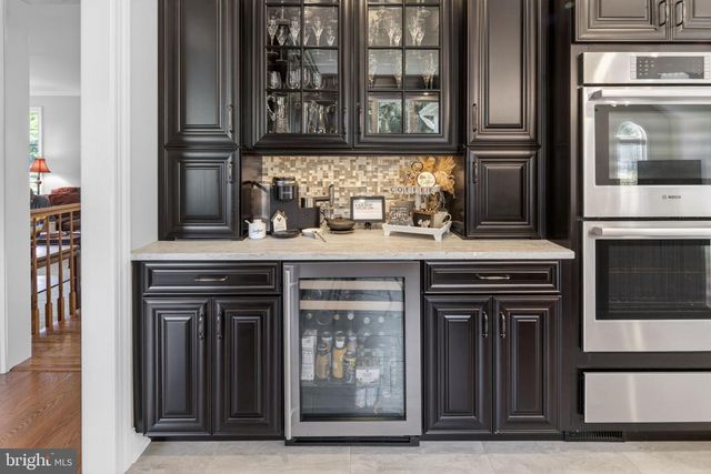 3 ROBIN CIR, Princeton Junction, NJ 08550