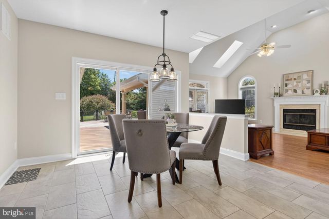 3 ROBIN CIR, Princeton Junction, NJ 08550