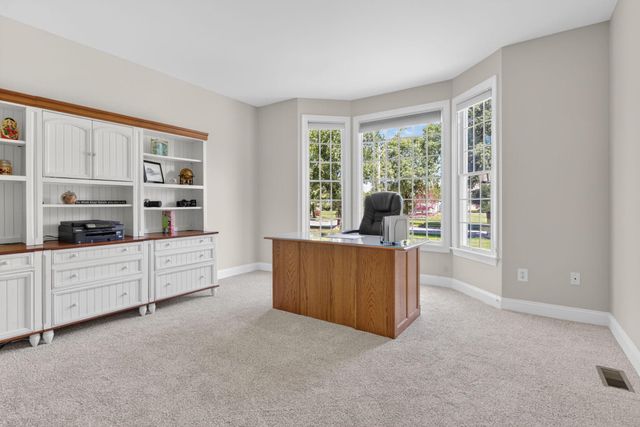 3 ROBIN CIR, Princeton Junction, NJ 08550