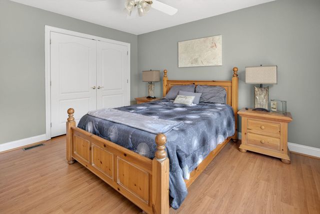 3 ROBIN CIR, Princeton Junction, NJ 08550