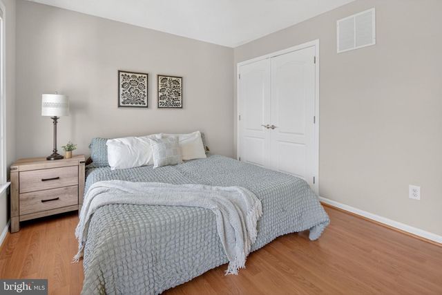 3 ROBIN CIR, Princeton Junction, NJ 08550