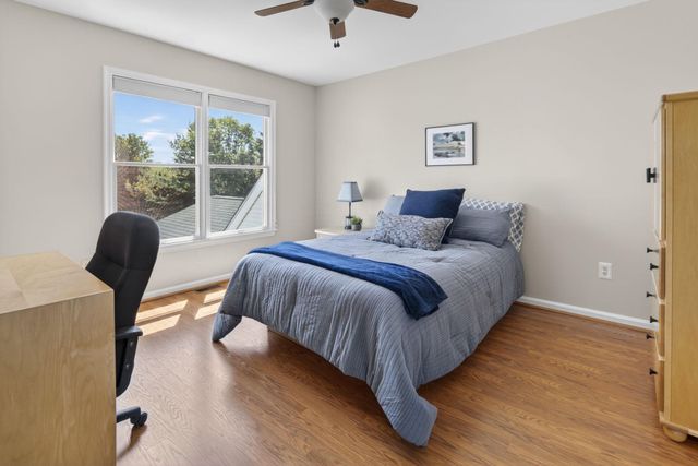 3 ROBIN CIR, Princeton Junction, NJ 08550