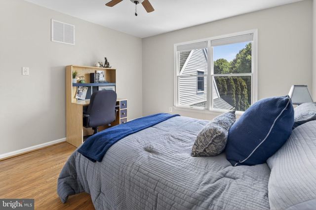 3 ROBIN CIR, Princeton Junction, NJ 08550