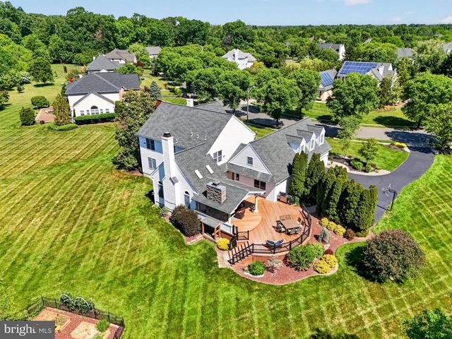 3 ROBIN CIR, Princeton Junction, NJ 08550