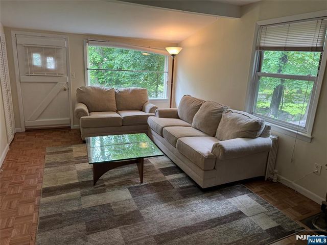 212 N Beverwyck Road, Par-troy Hills Twp., NJ 07034