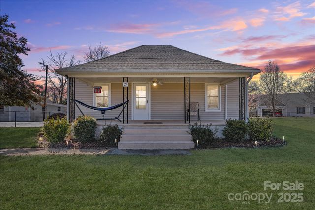 21 Ben Owenby Road, Fairview, NC 28730