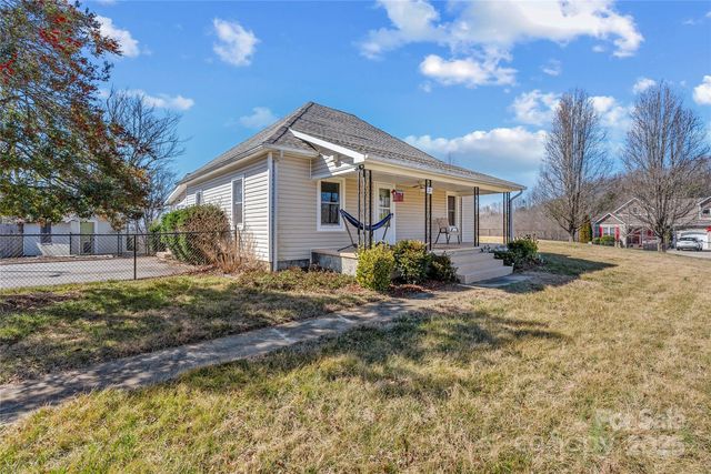 21 Ben Owenby Road, Fairview, NC 28730