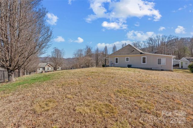 21 Ben Owenby Road, Fairview, NC 28730