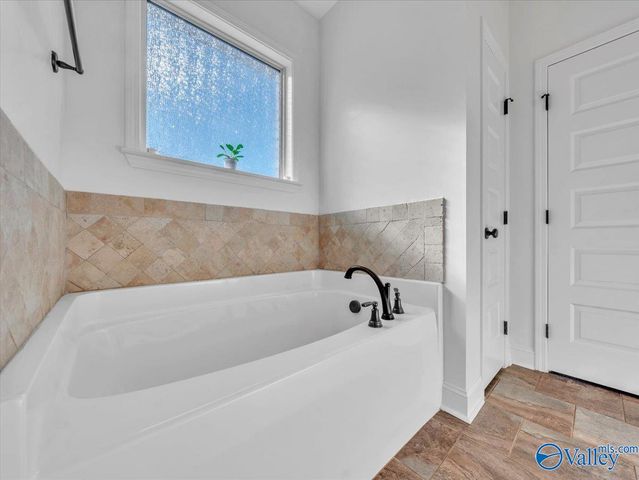 17461 Fieldway Circle, Harvest, AL 35749