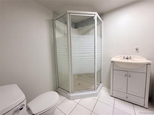 17604 Wakenden, Redford, MI 48240
