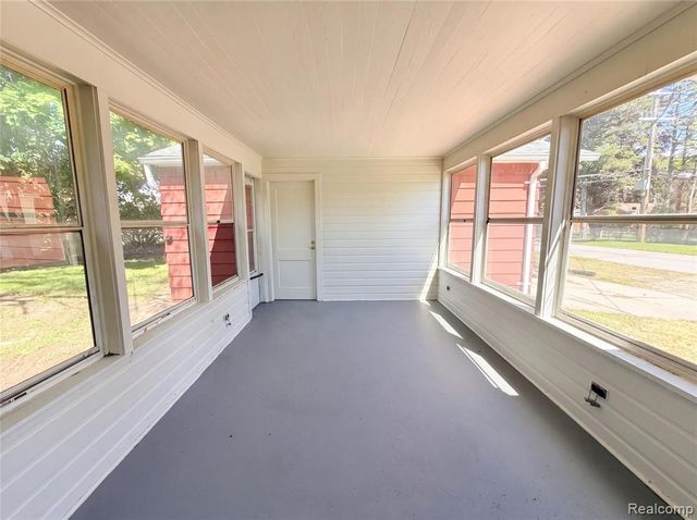 17604 Wakenden, Redford, MI 48240