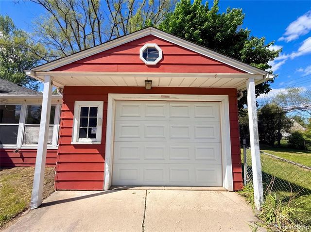 17604 Wakenden, Redford, MI 48240