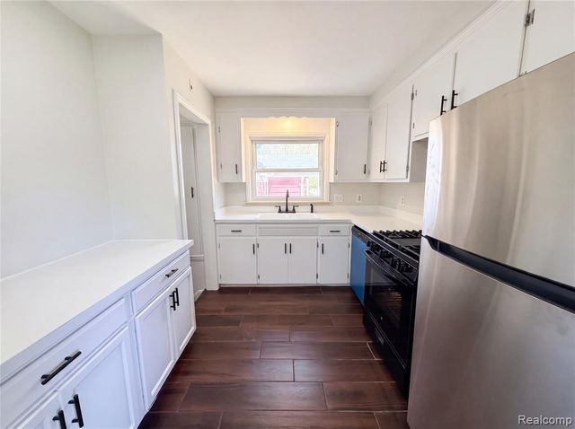 17604 Wakenden, Redford, MI 48240