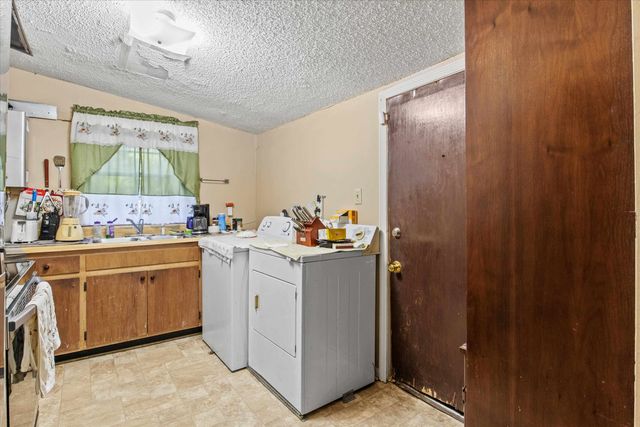 2611 Red Arrow Road, Tallahassee, FL 32301