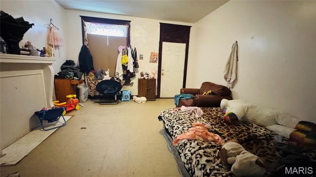 3738 Gravois Avenue, St Louis, MO 63116