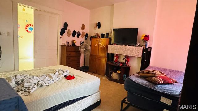 3738 Gravois Avenue, St Louis, MO 63116